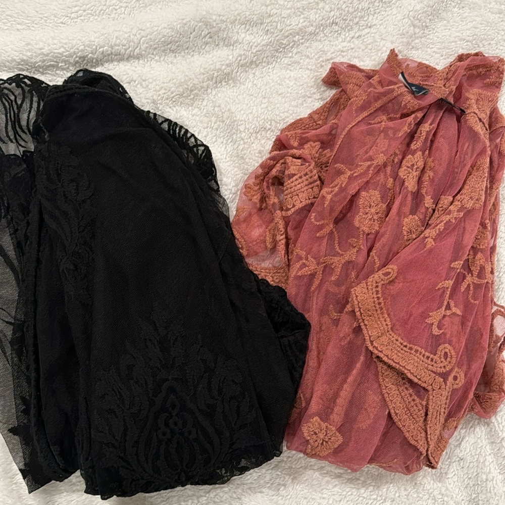 Lace floral kimono